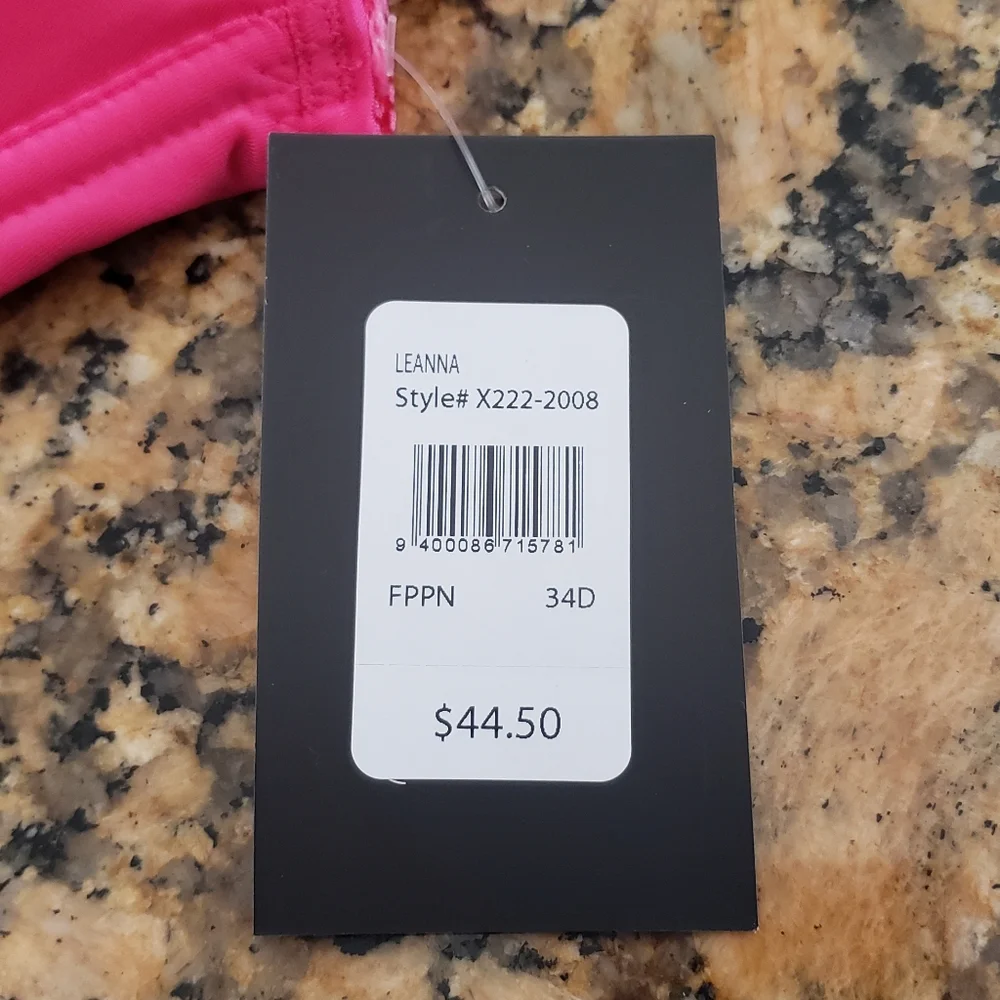 NWT Frederick's of Hollywood Bra Leanna Pink